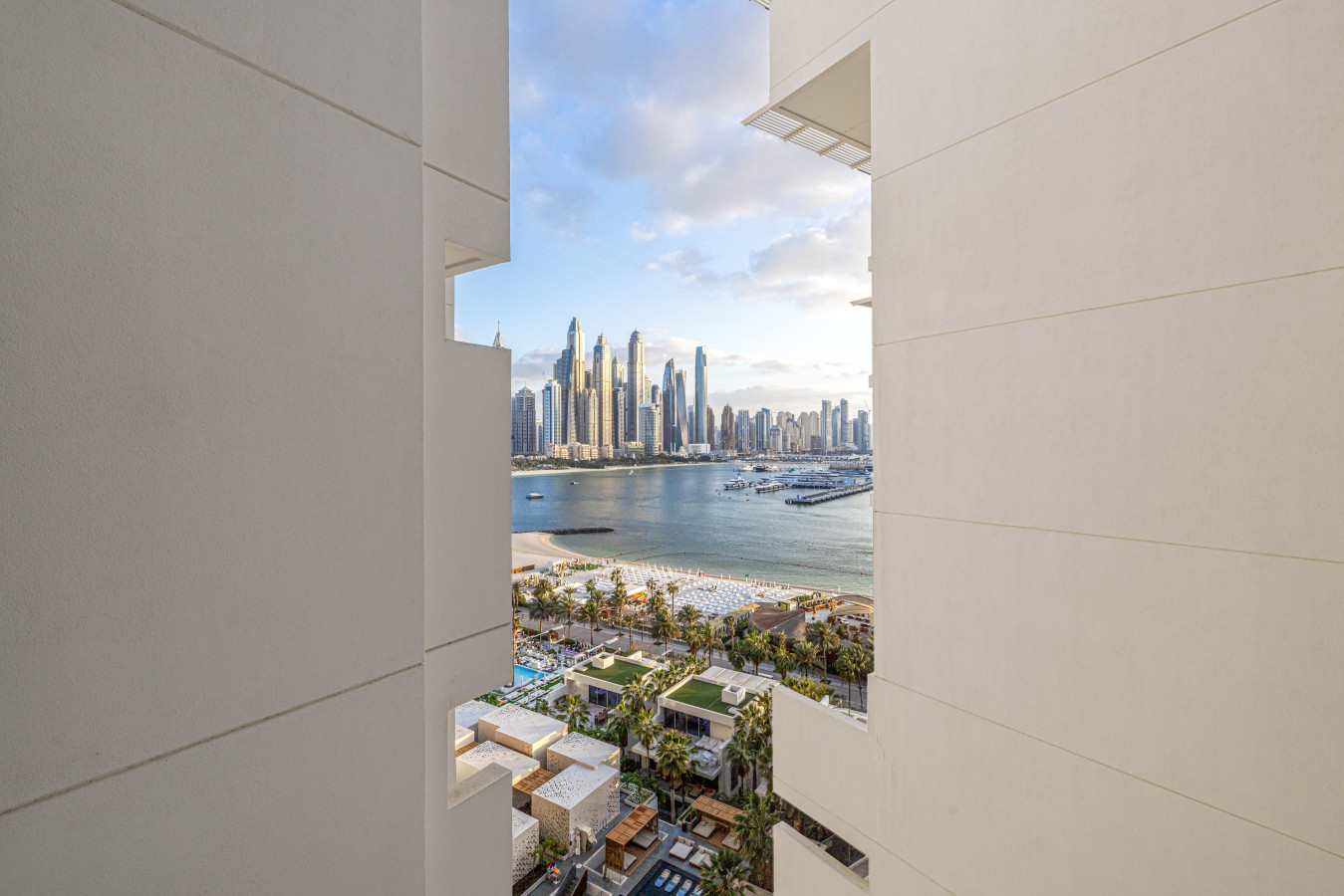 Luxury 3BR Suite at FIVE Palm Jumeirah image 46