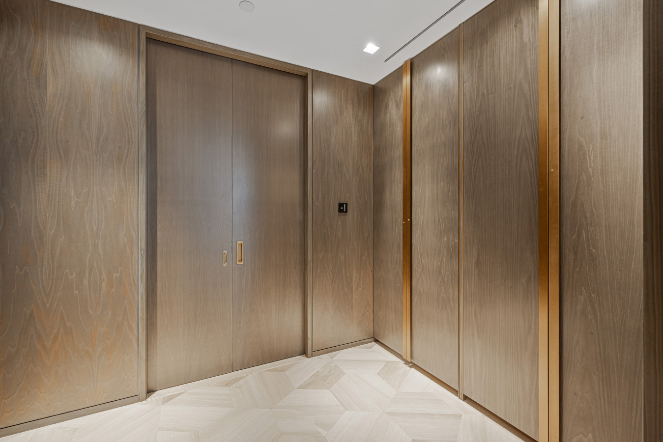 Luxury 3BR Suite at FIVE Palm Jumeirah image 42