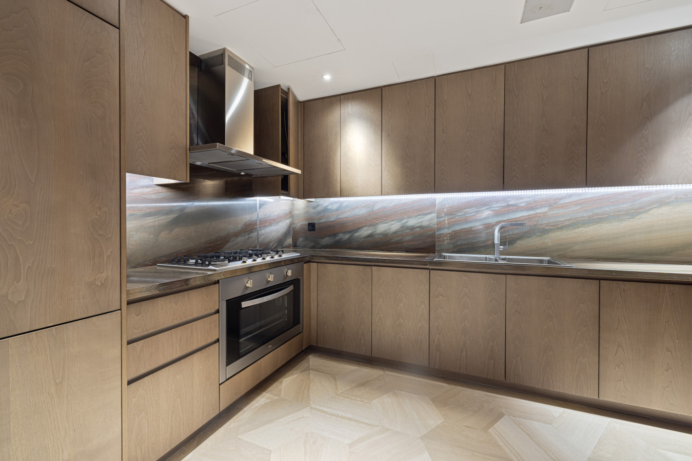 Luxury 3BR Suite at FIVE Palm Jumeirah image 25