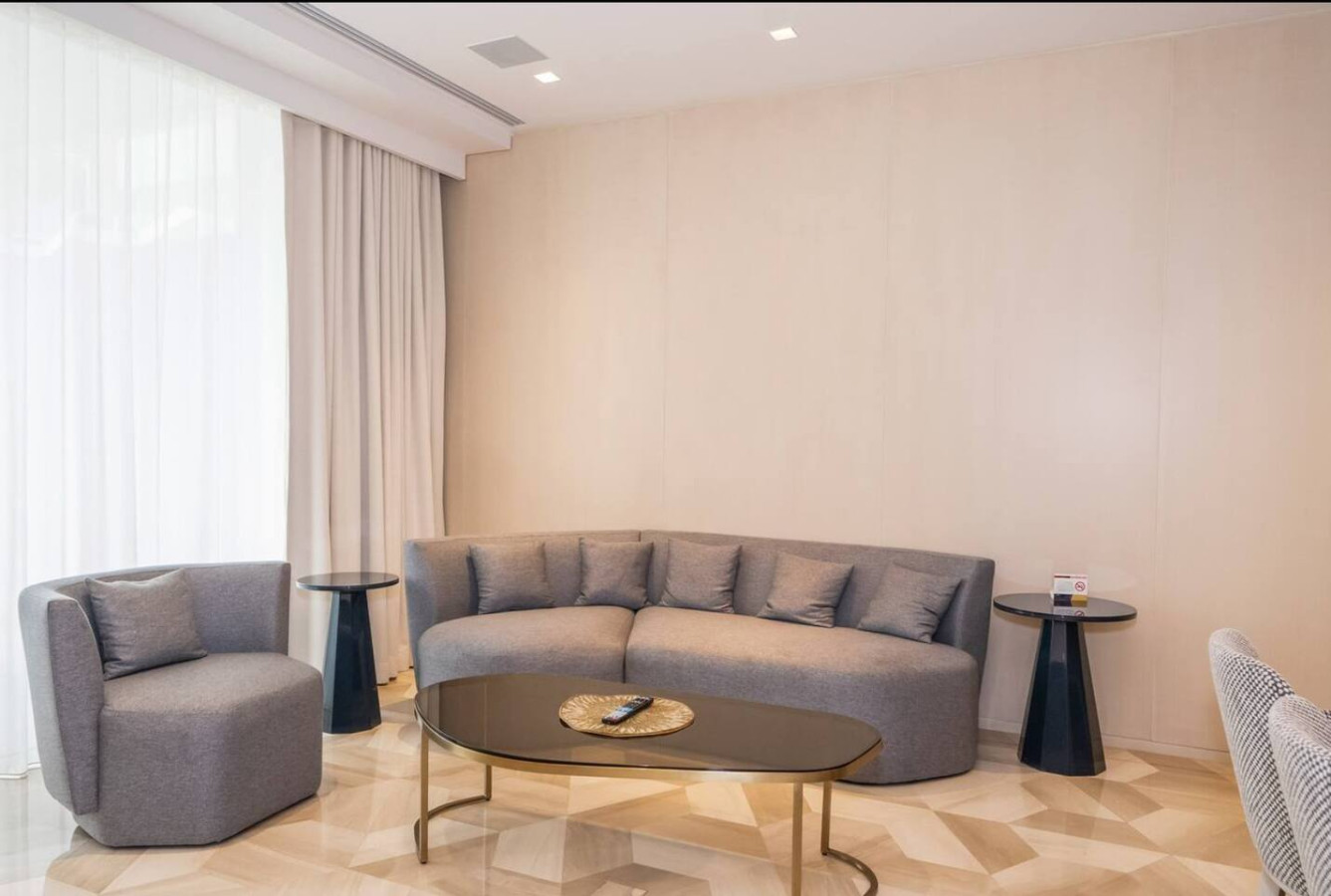 Luxury 2BR at FIVE Palm Jumeirah, Sea View image 2