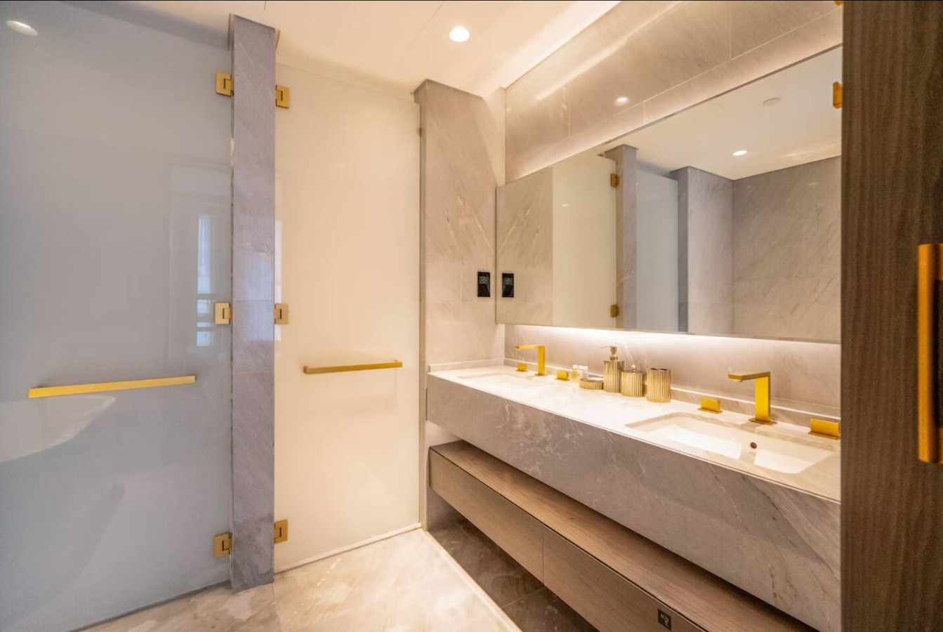 Luxury 2BR at FIVE Palm Jumeirah, Sea View image 20