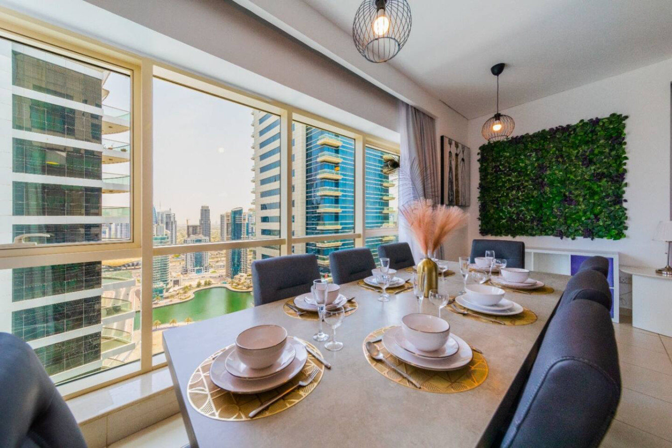 2BR Marina View | Royal Oceanic image 4