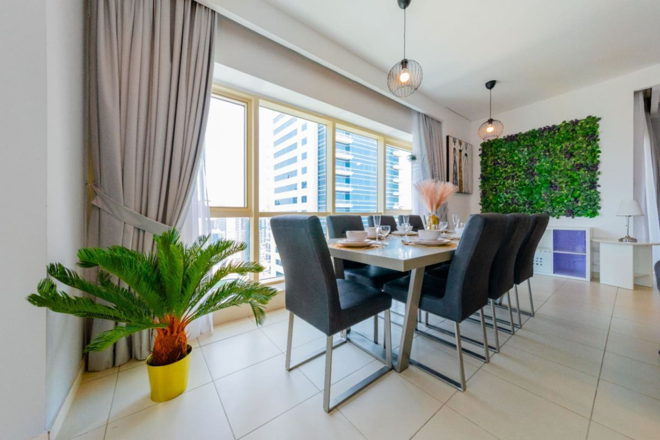 2BR Marina View | Royal Oceanic image 5