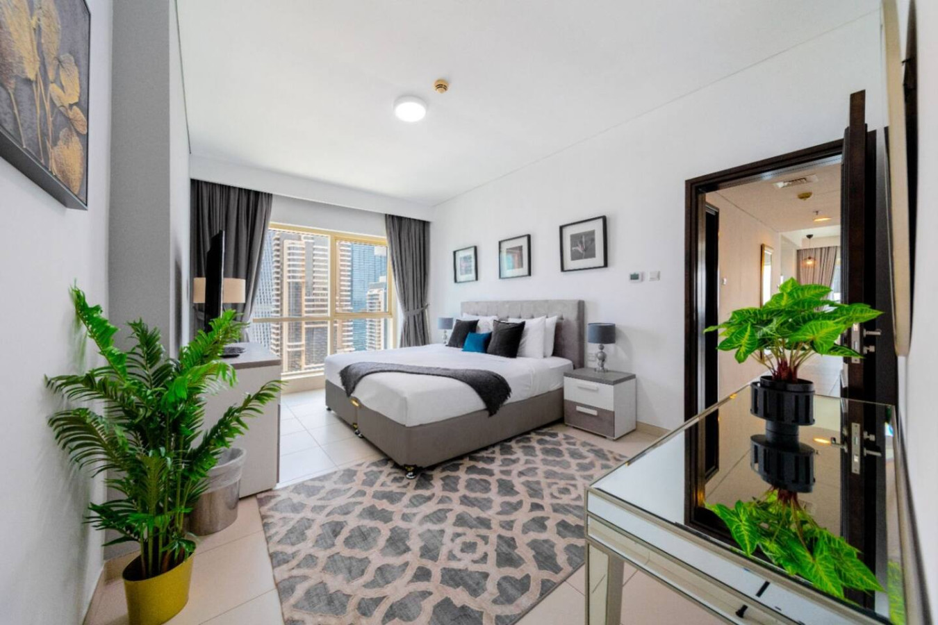 2BR Marina View | Royal Oceanic image 32