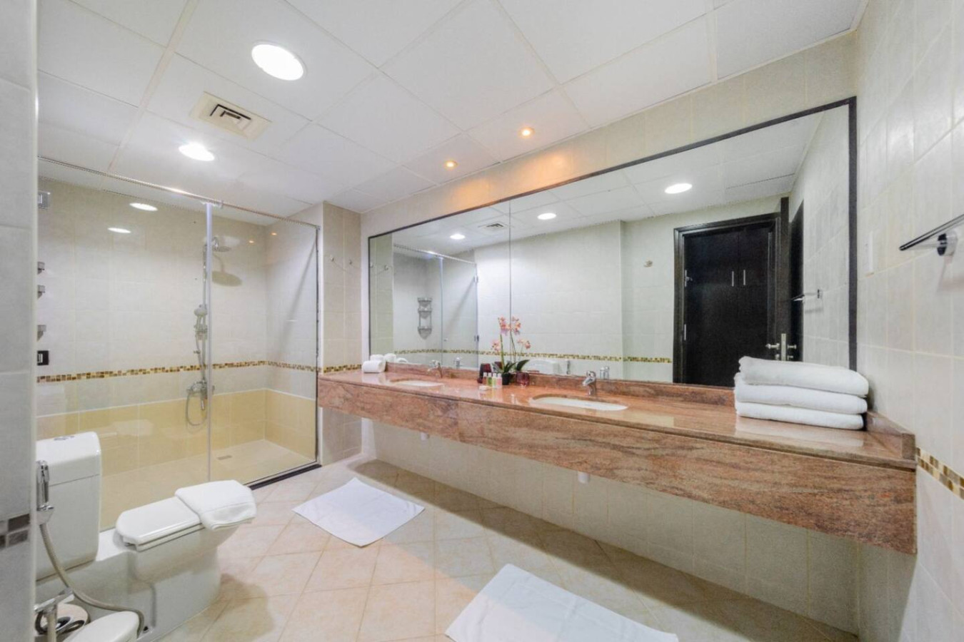 2BR Marina View | Royal Oceanic image 30