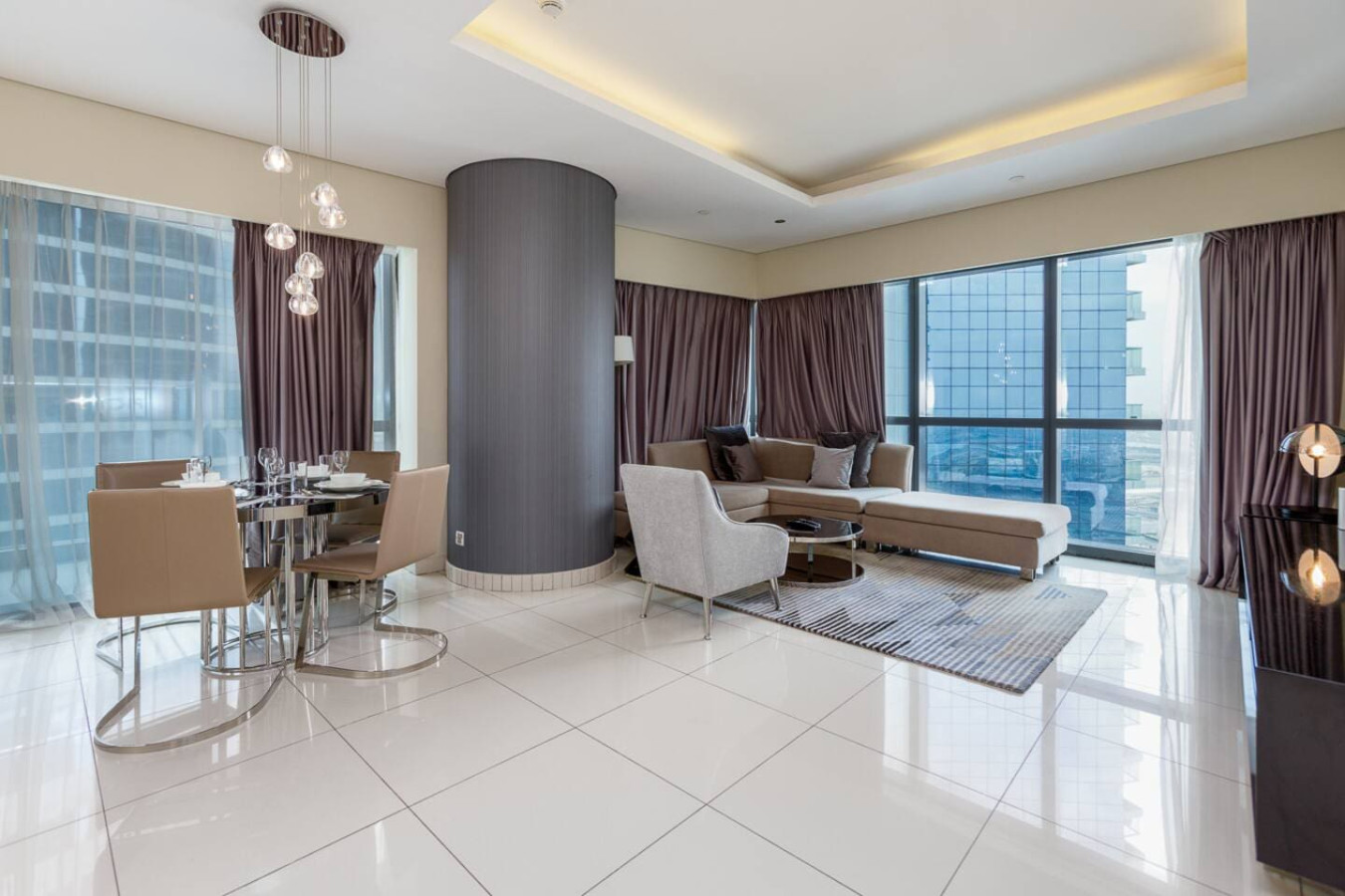 Elegant 2BR, 5 Min to Dubai Mall