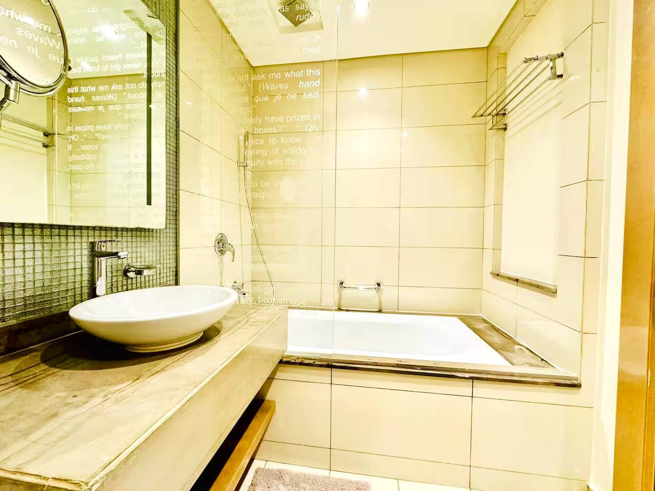 Luxury 3BR Stay with Burj View image 18