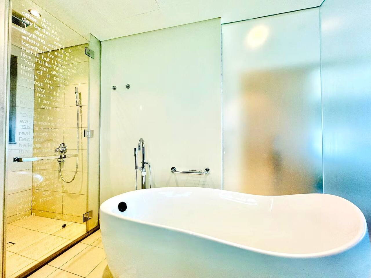 Luxury 3BR Stay with Burj View image 10