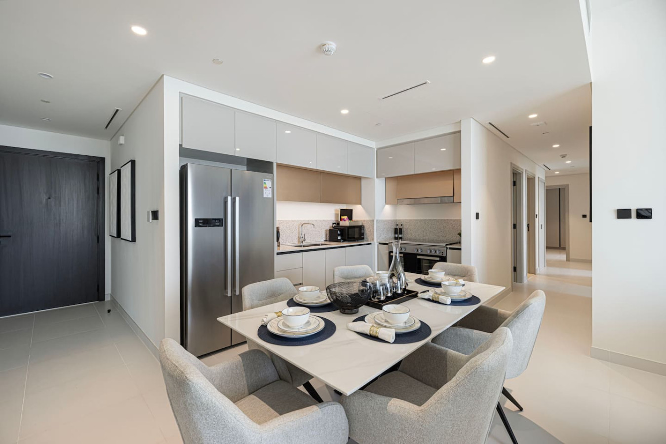 Luxury 3BR Marina Vista | Palm image 2