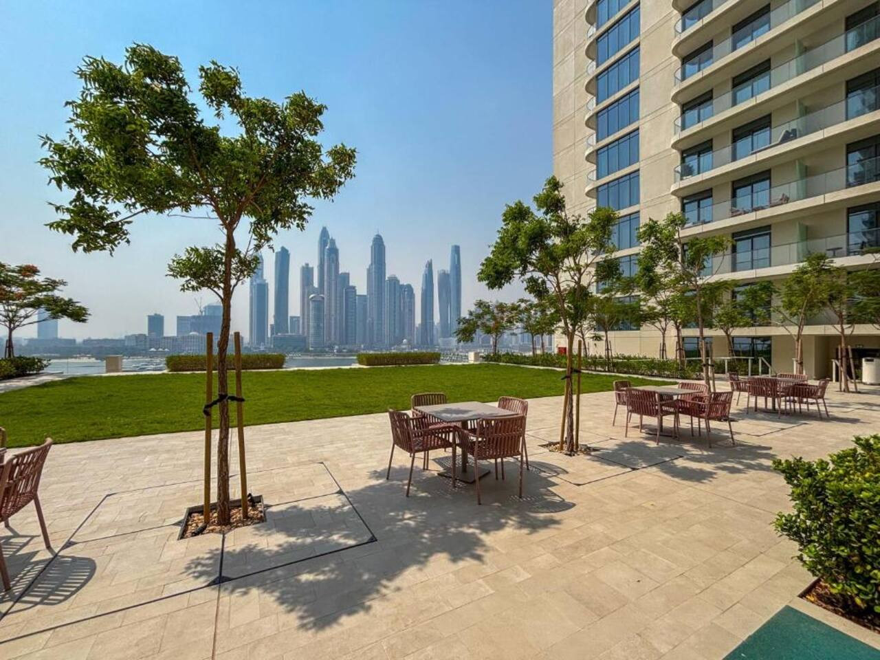 Luxury 3BR Marina Vista | Palm image 36