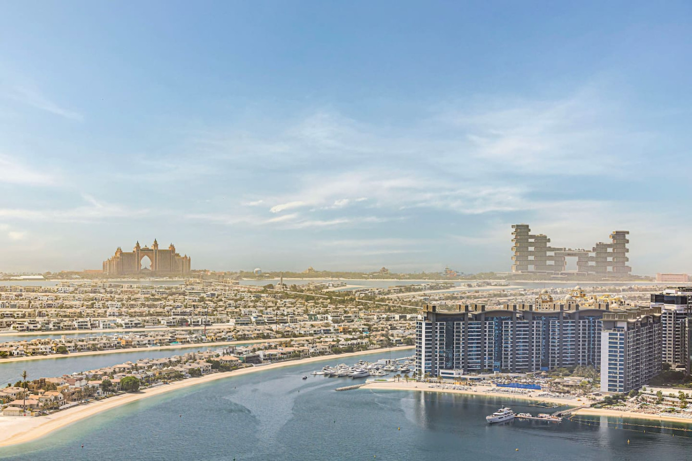 Luxury 3BR Marina Vista | Palm image 14