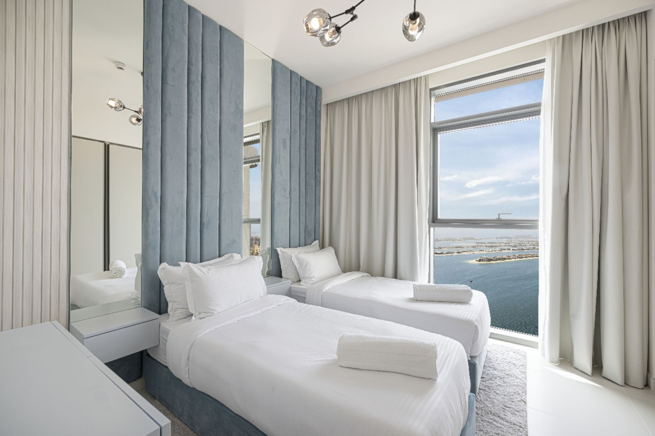 Luxury 3BR Marina Vista | Palm image 49
