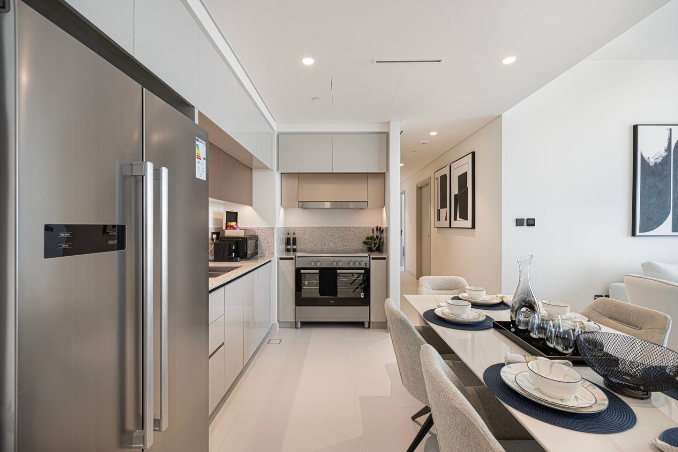 Luxury 3BR Marina Vista | Palm image 3