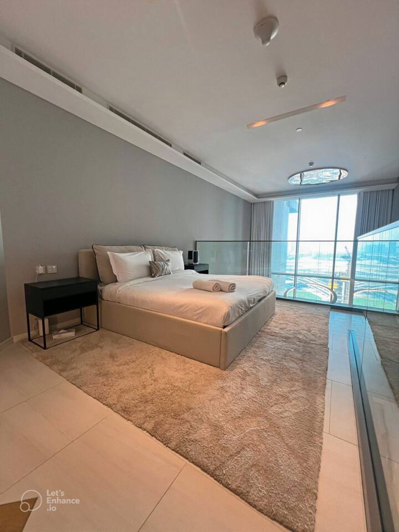 Luxury 1BR Sky Villa near Burj Khalifa & Mall image 4