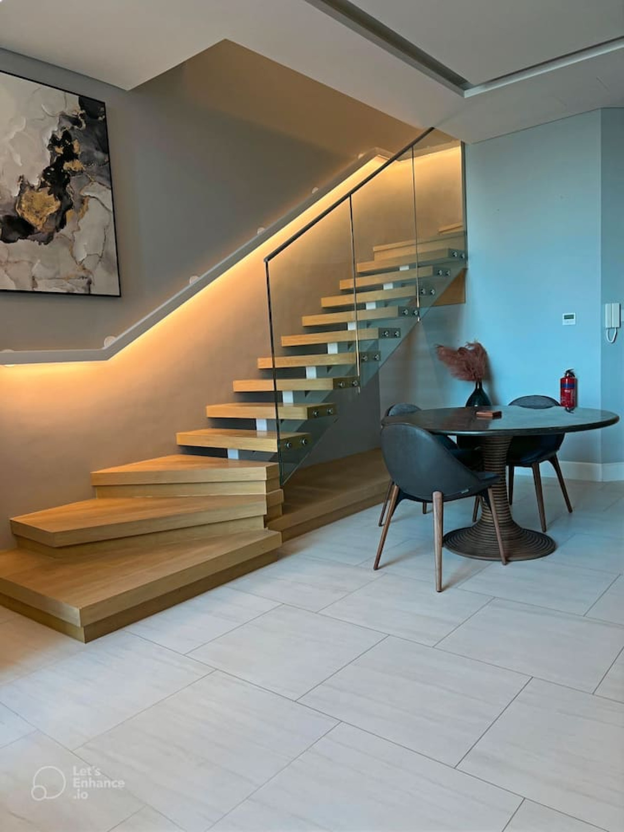Luxury 1BR Sky Villa near Burj Khalifa & Mall image 2