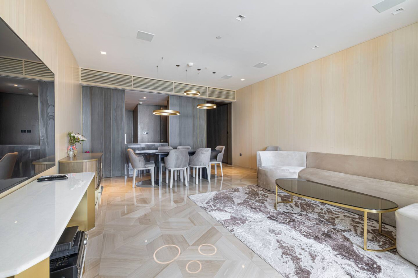 Elegant 2BR with Marina View at FIVE Palm image 18