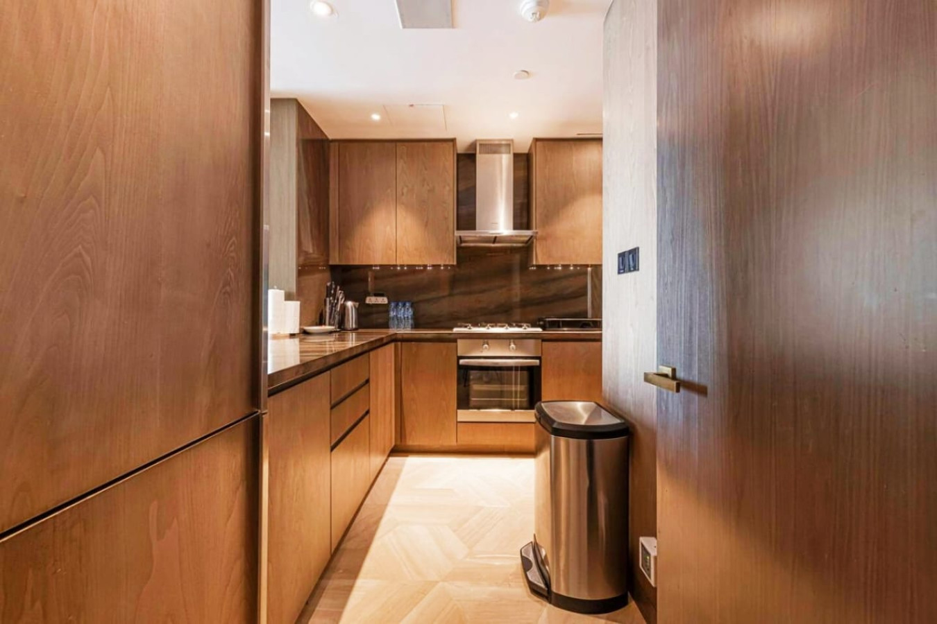 Elegant 2BR with Marina View at FIVE Palm image 8