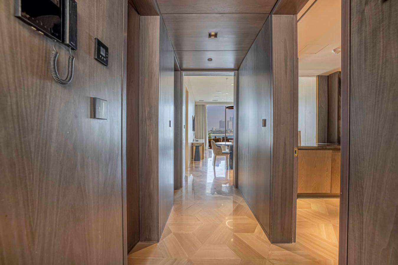 Elegant 1 Bedroom Full Marina View at FIVE Palm image 10