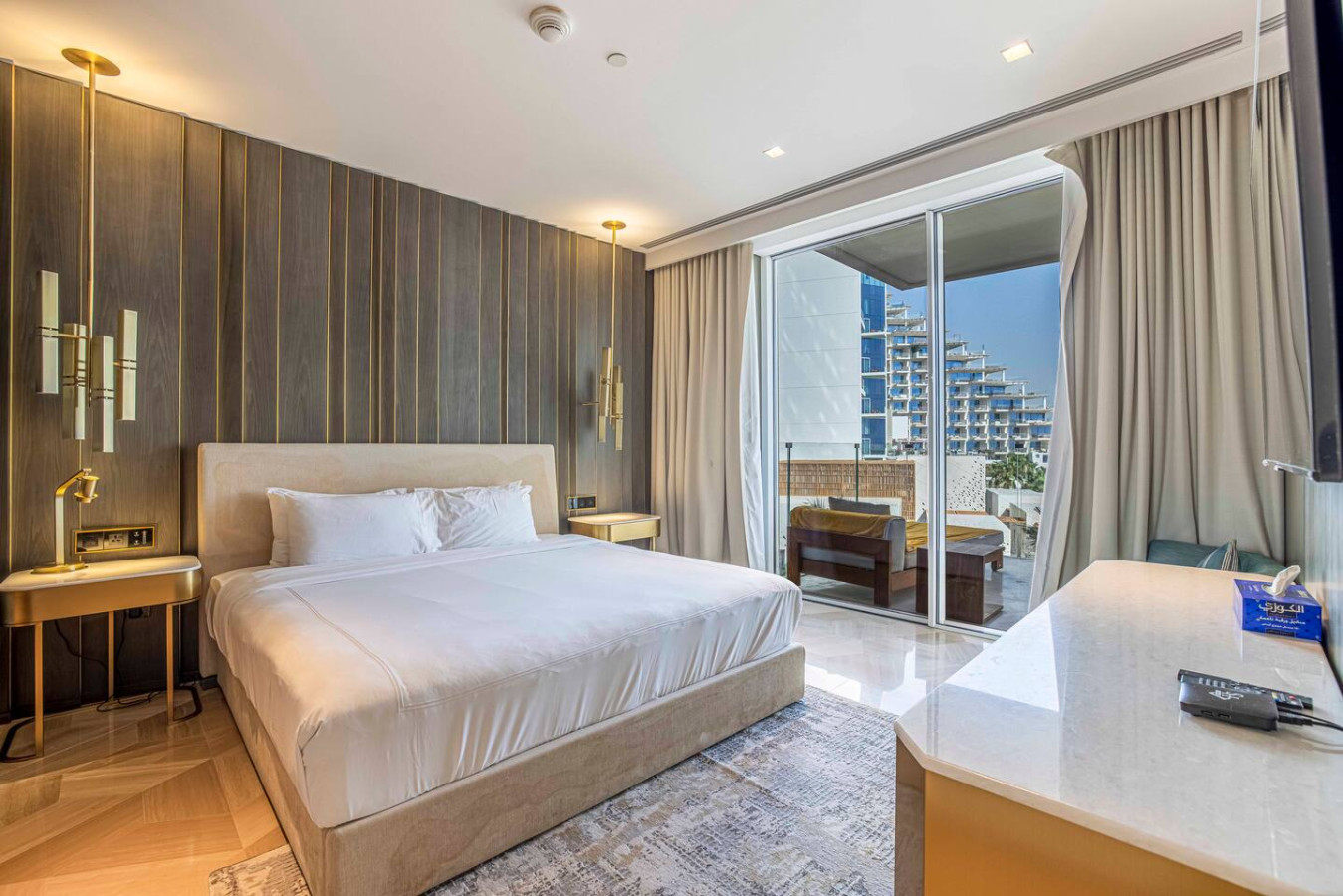 Elegant 1 Bedroom Full Marina View at FIVE Palm image 15