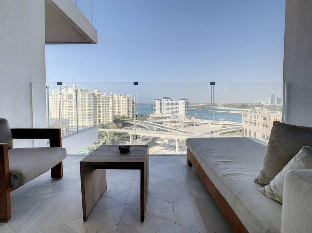 Amazing 2-Bedroom with Burj Al Arab View image 2