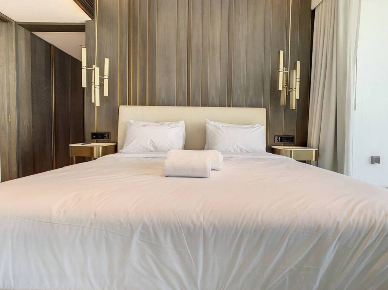 Amazing 2-Bedroom with Burj Al Arab View image 10