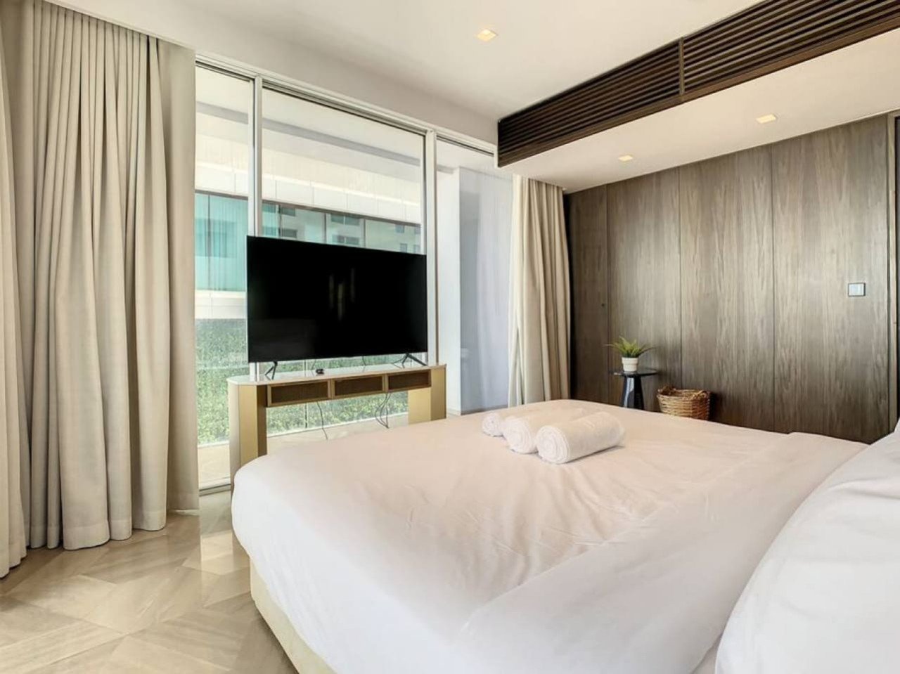 Amazing 2-Bedroom with Burj Al Arab View image 12