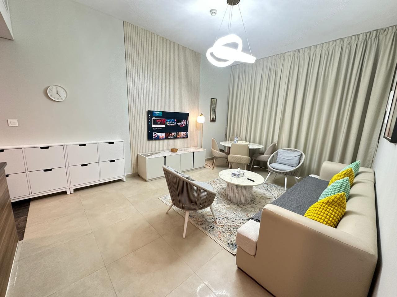 Stylish 1BR in Sparkle Towers Dubai Marina Escape image 24