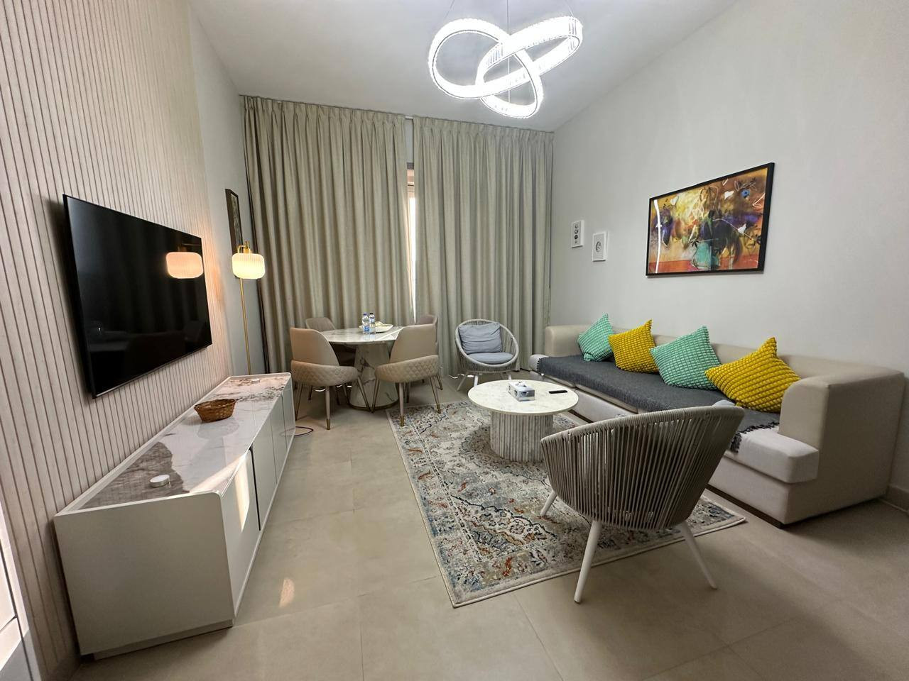 Stylish 1BR in Sparkle Towers Dubai Marina Escape image 18