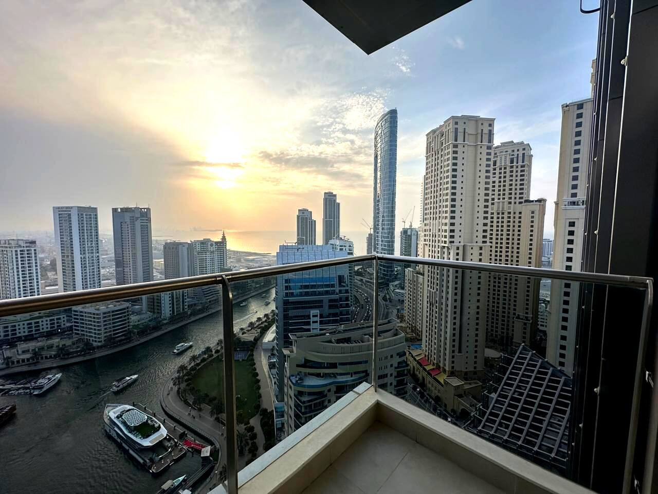 Stylish 1BR in Sparkle Towers Dubai Marina Escape image 30