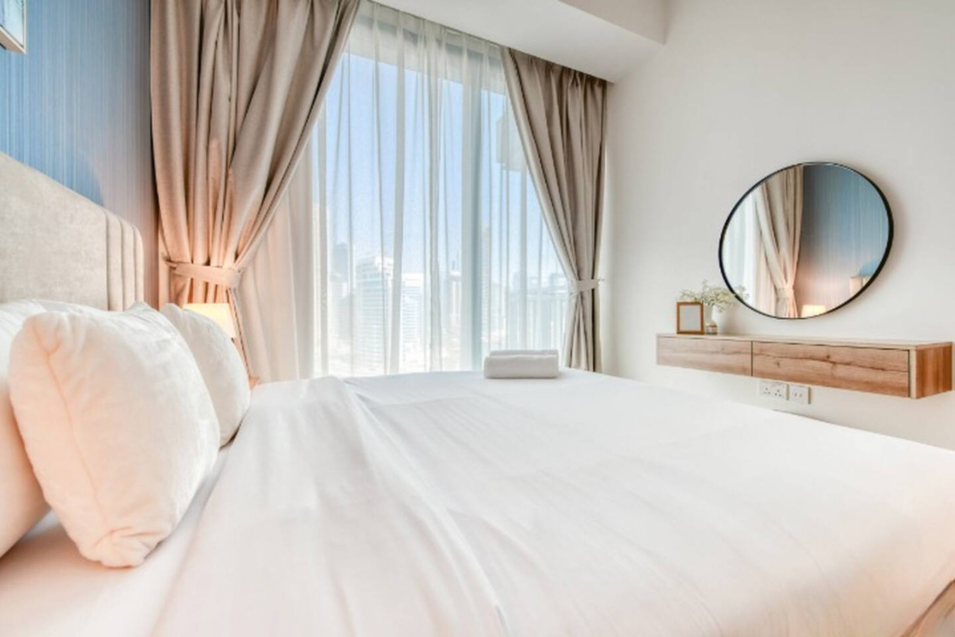 Luxury Sea View 1BR in JBR | Bluewaters Access image 5