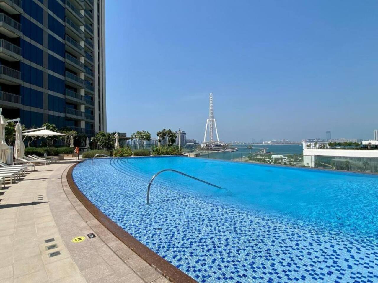 Luxury Sea View 1BR in JBR | Bluewaters Access image 4