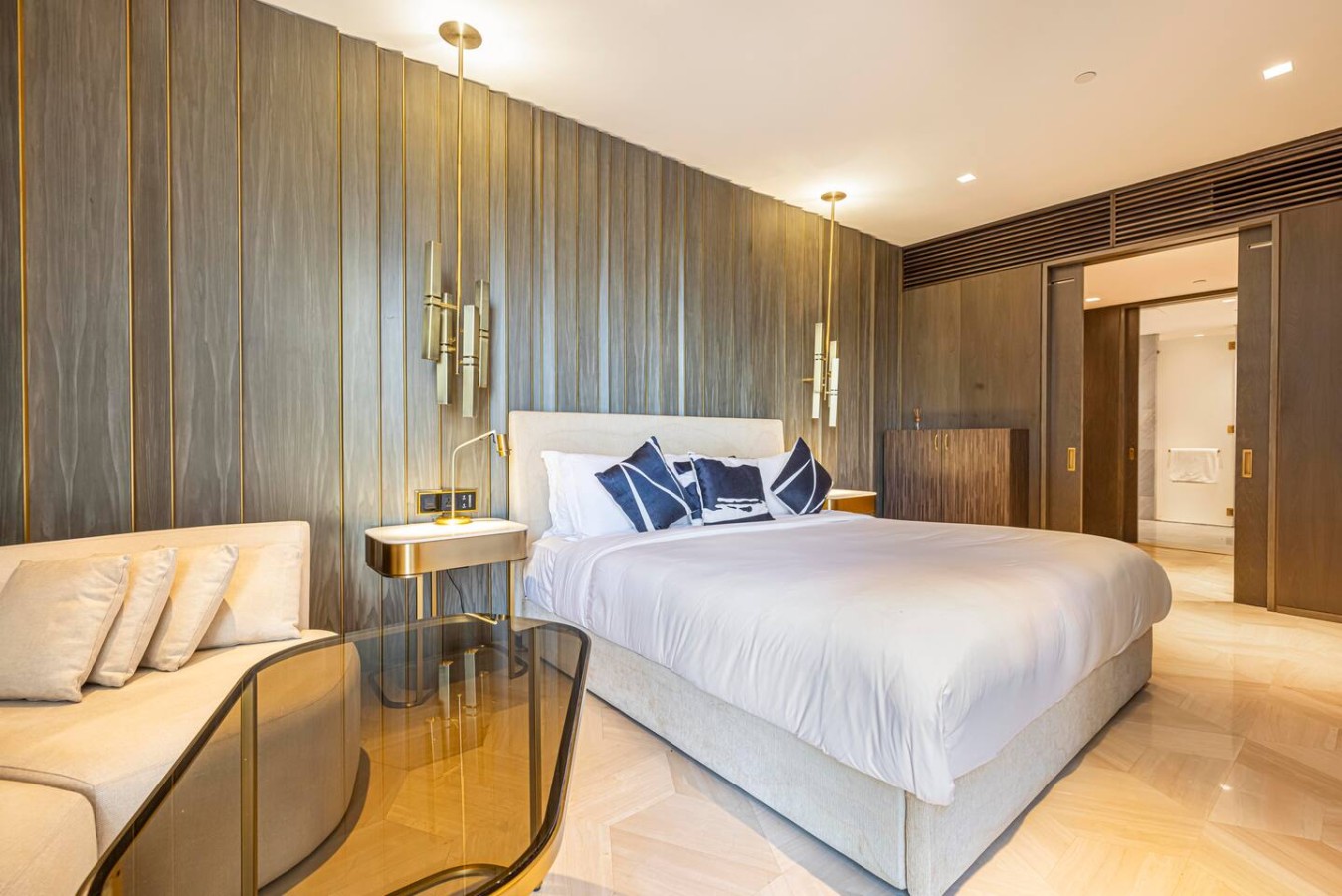Luxury 3BR | FIVE Palm Beach Access image 31