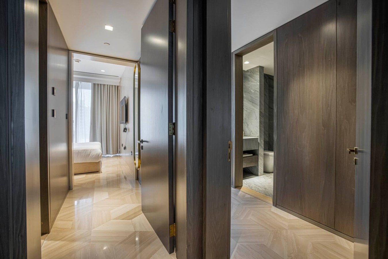 Luxury 3BR | FIVE Palm Beach Access image 12