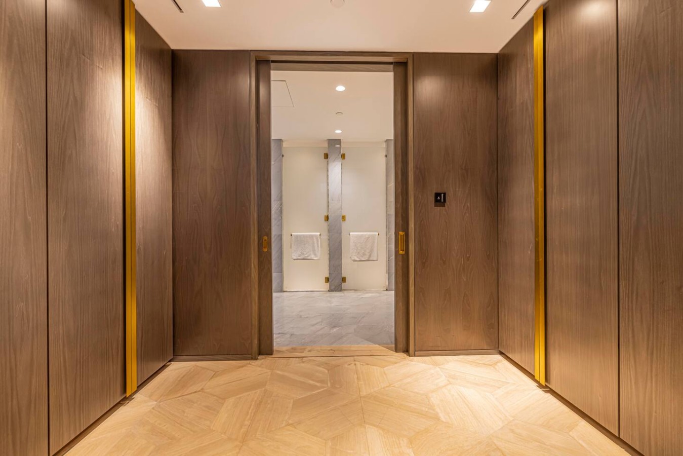 Luxury 3BR | FIVE Palm Beach Access image 38