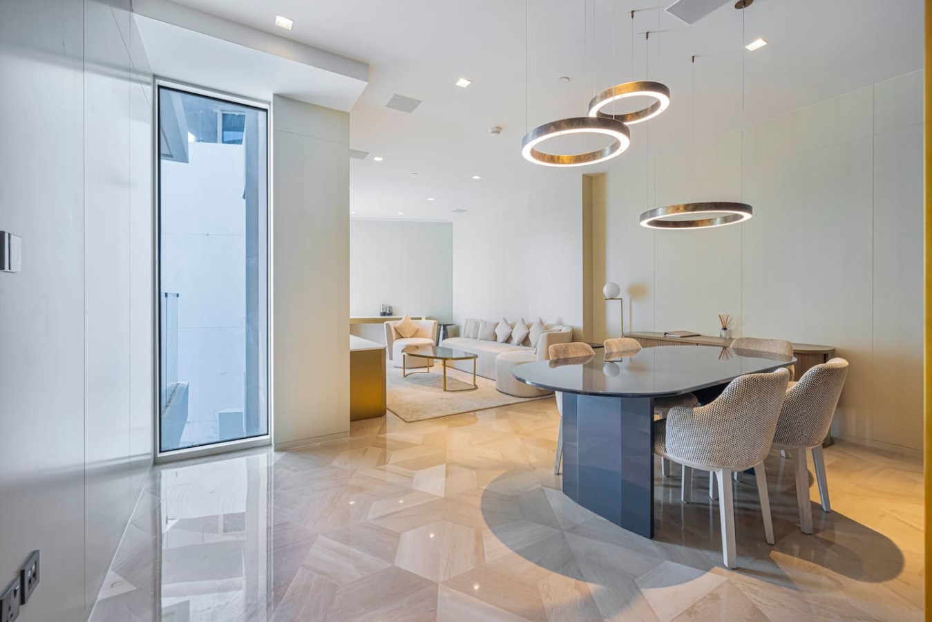 High Floor Corner 1BR | FIVE Palm, Marina view image 4