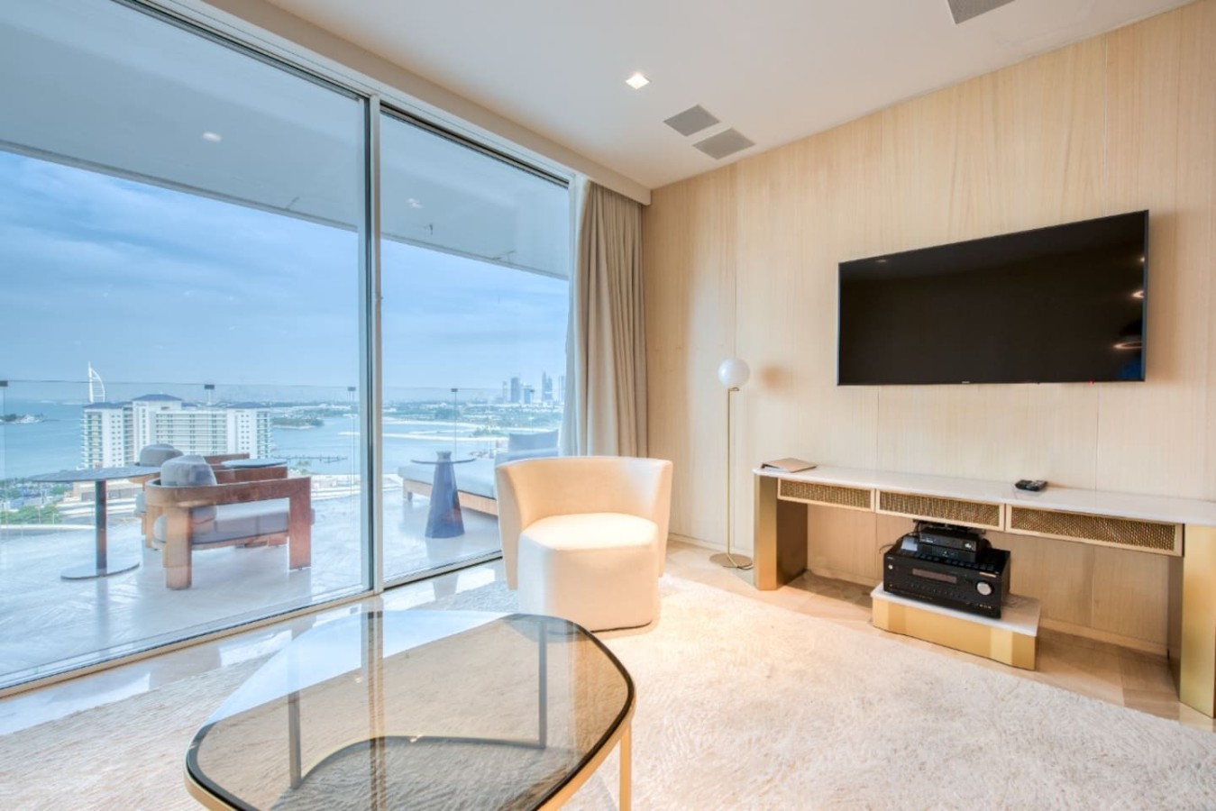 Elegant 1BR at FIVE Palm | Burj Al Arab View image 5