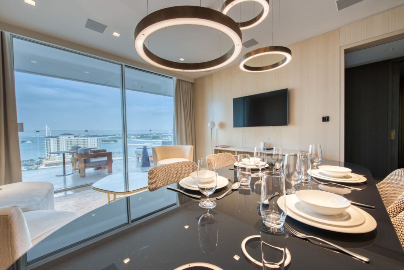Elegant 1BR at FIVE Palm | Burj Al Arab View image 2