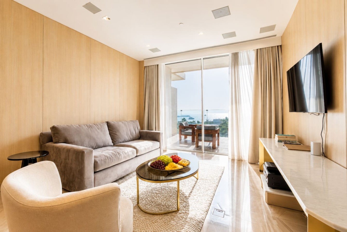 FIVE Palm One Bedroom Apartment image 3