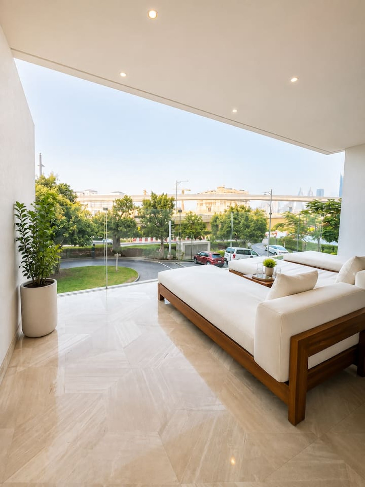 Luxury 2BR at FIVE Palm with Garden View image 4