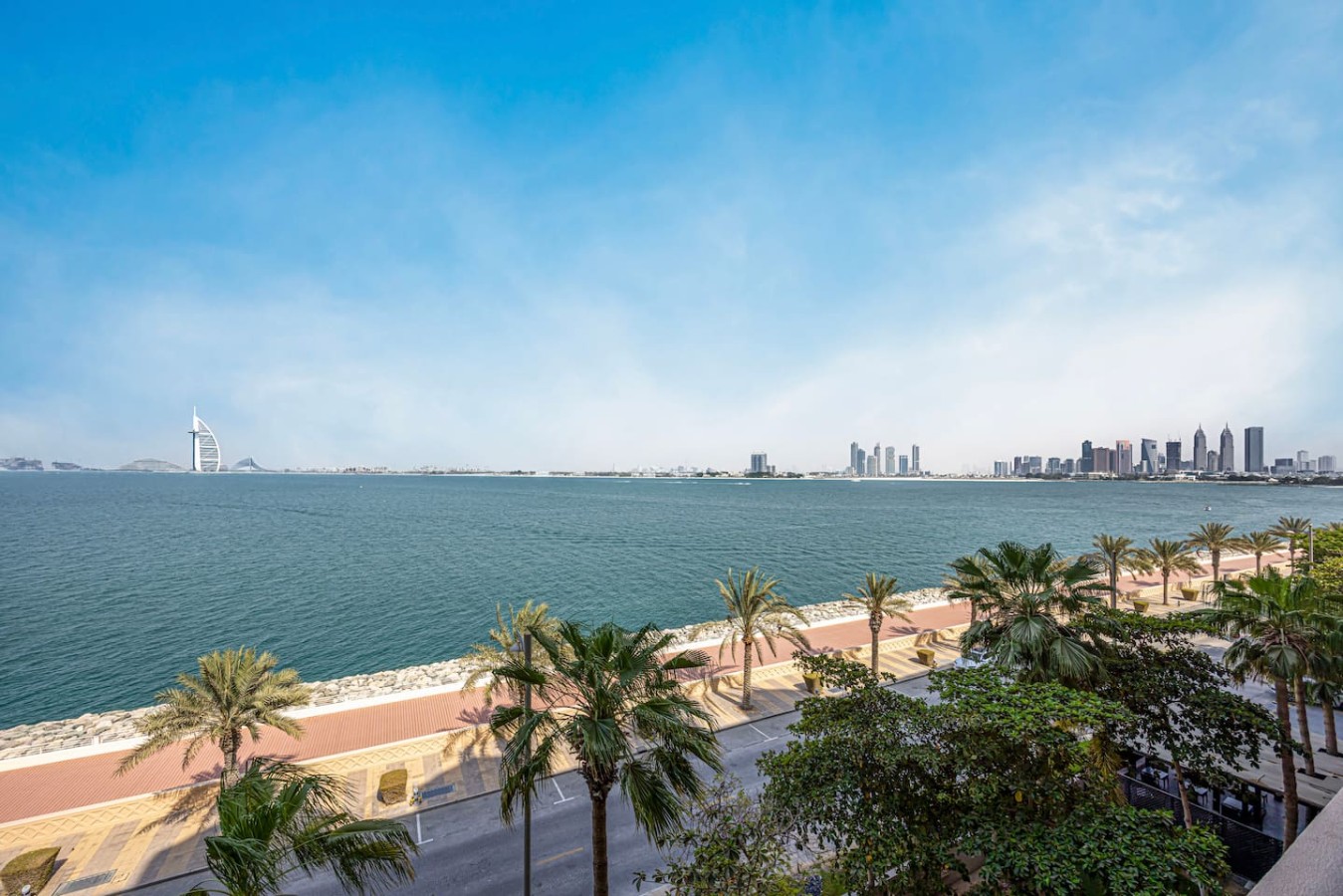 Upgraded 2BR at Anantara | Burj Al Arab View image 39