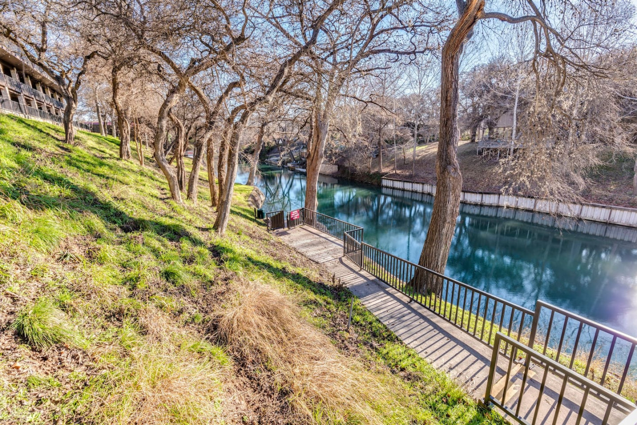 Private River Entry & Exit