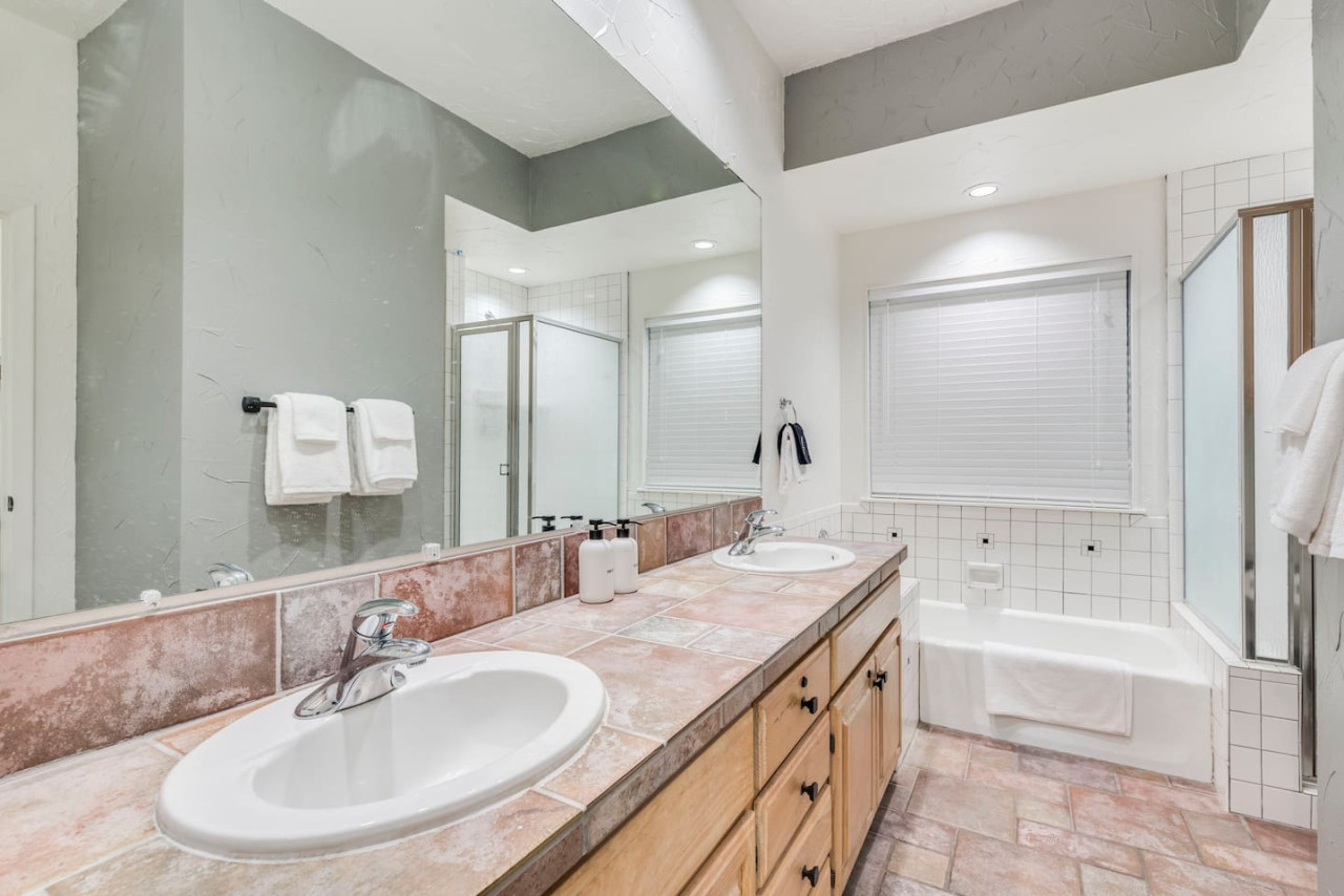 Comal Condo photo 19