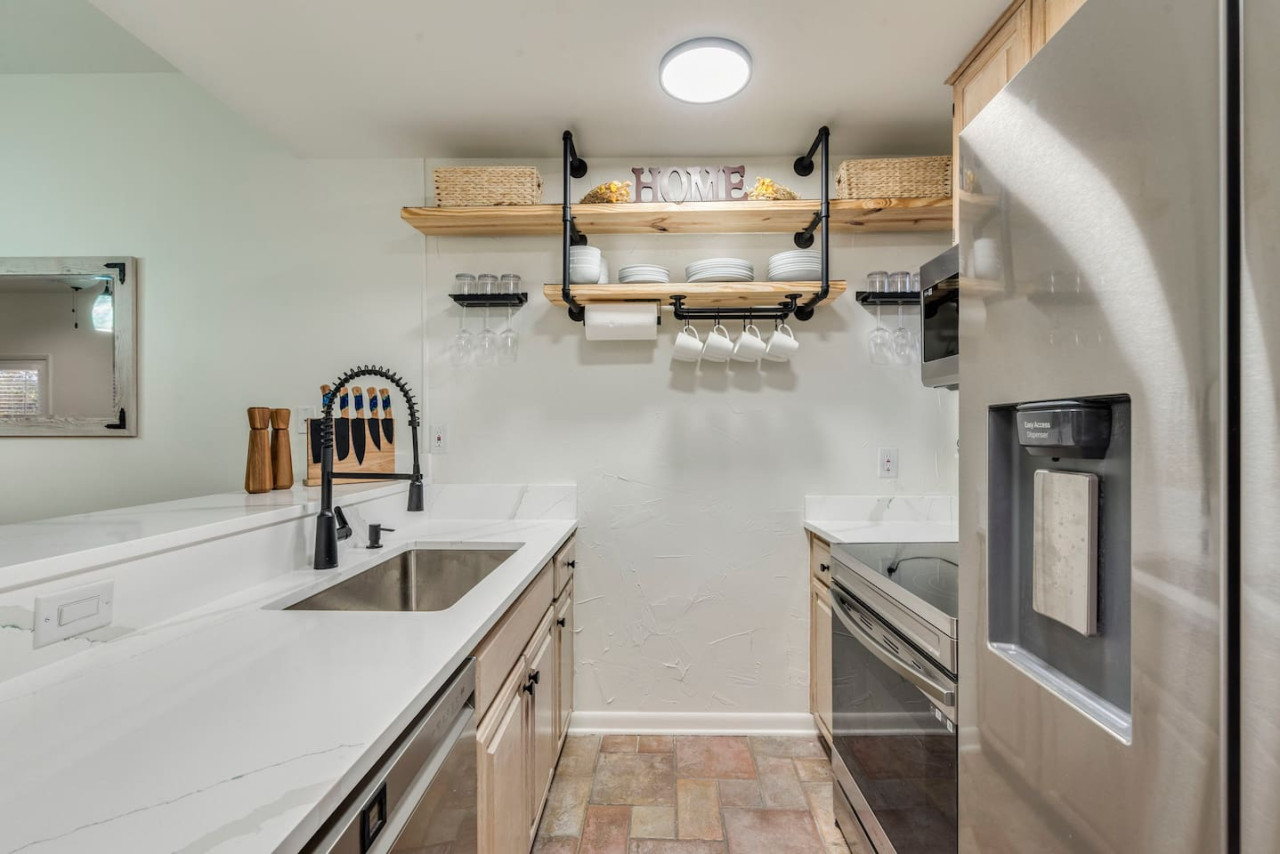 Comal Condo photo 7