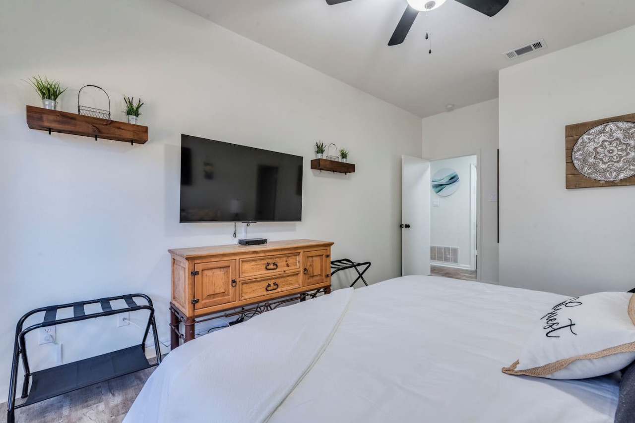 Comal Condo photo 11