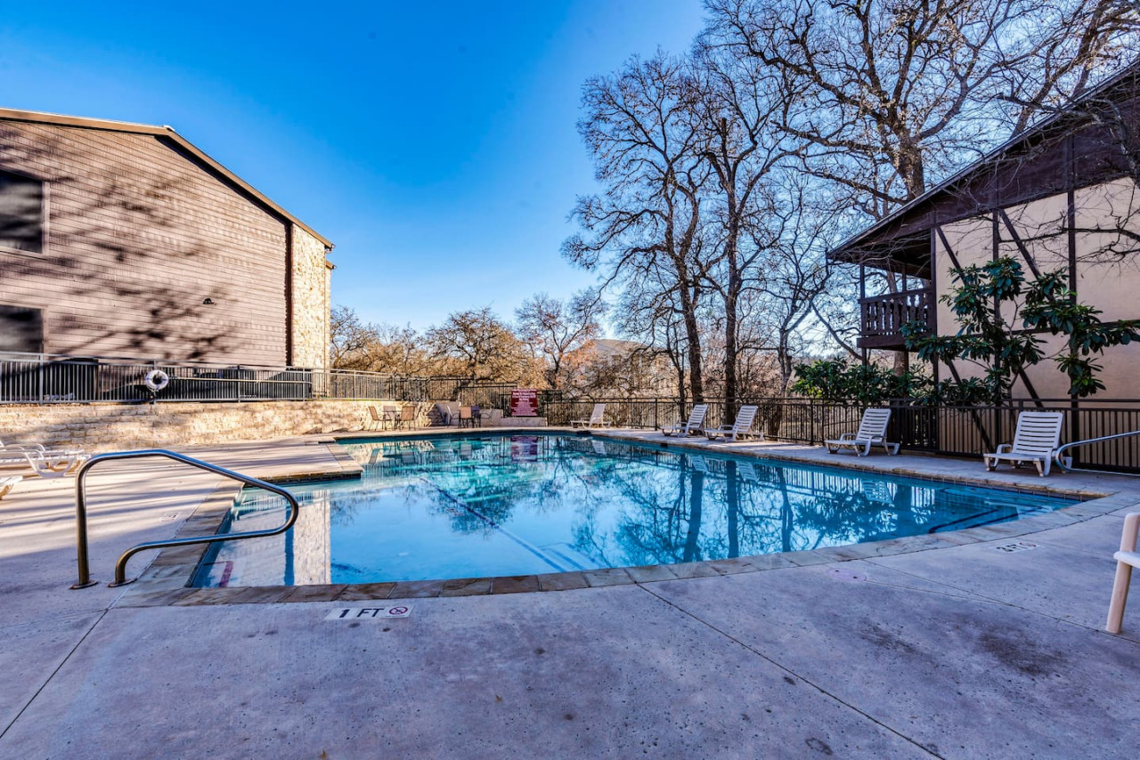 Comal Condo photo 31