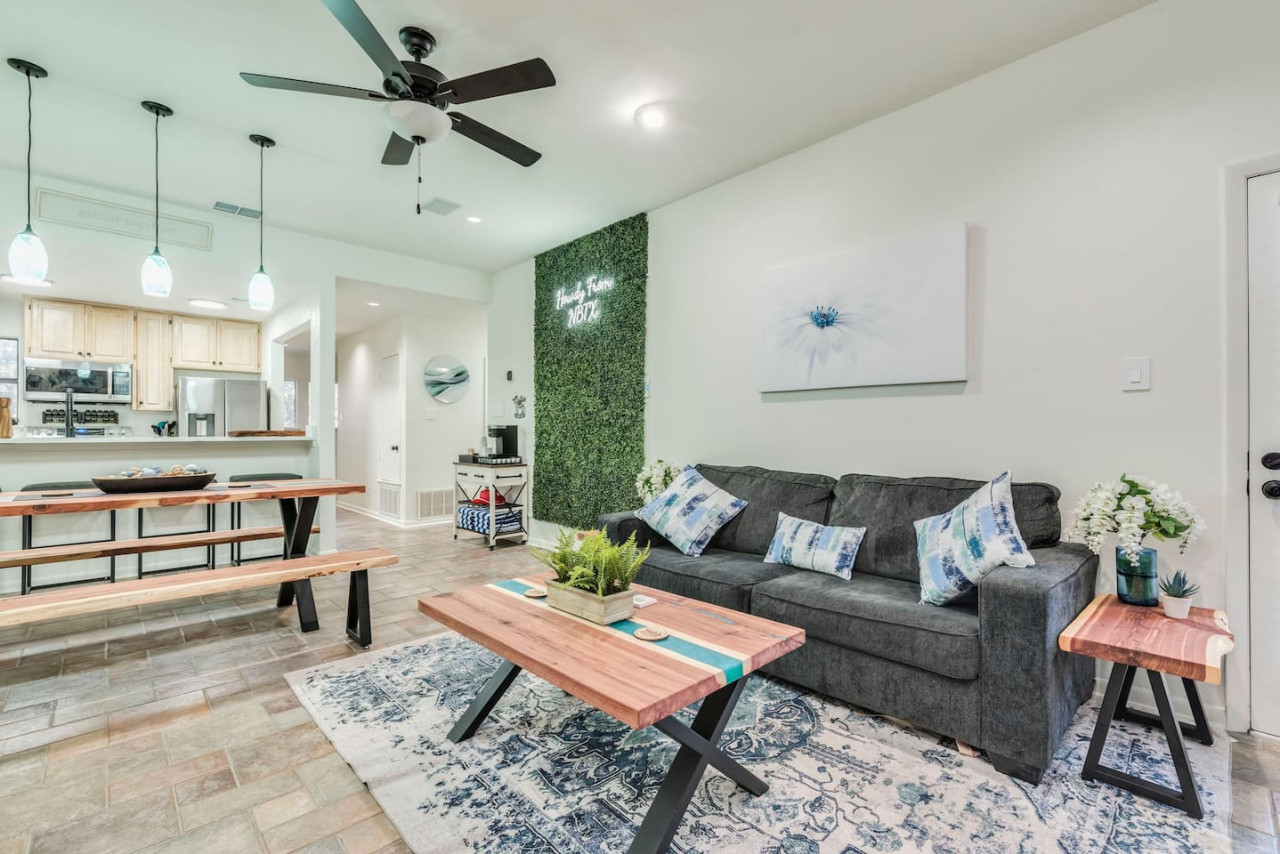 Comal Condo photo 4