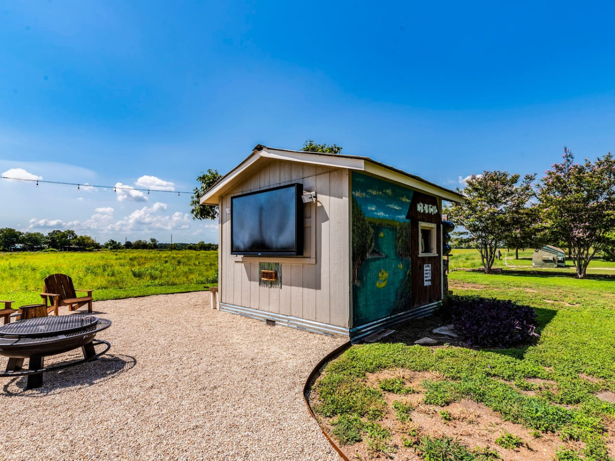 Riverbend Hideaway photo 42