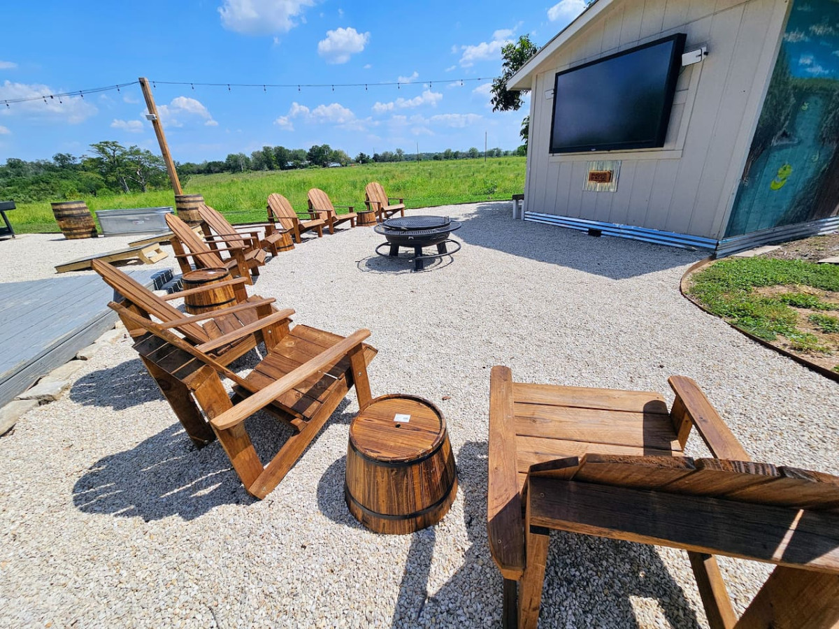 Riverbend Hideaway photo 40