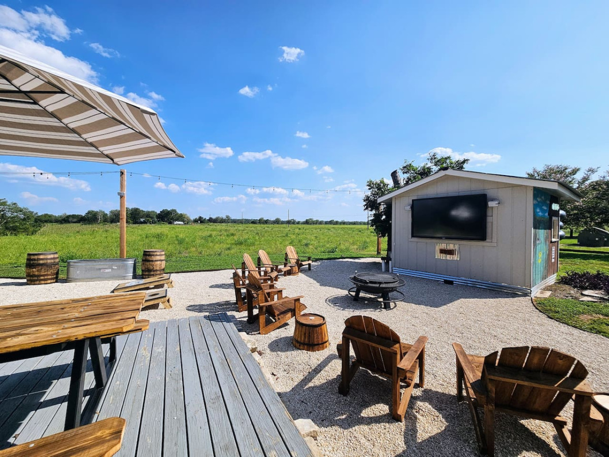 Riverbend Hideaway photo 38