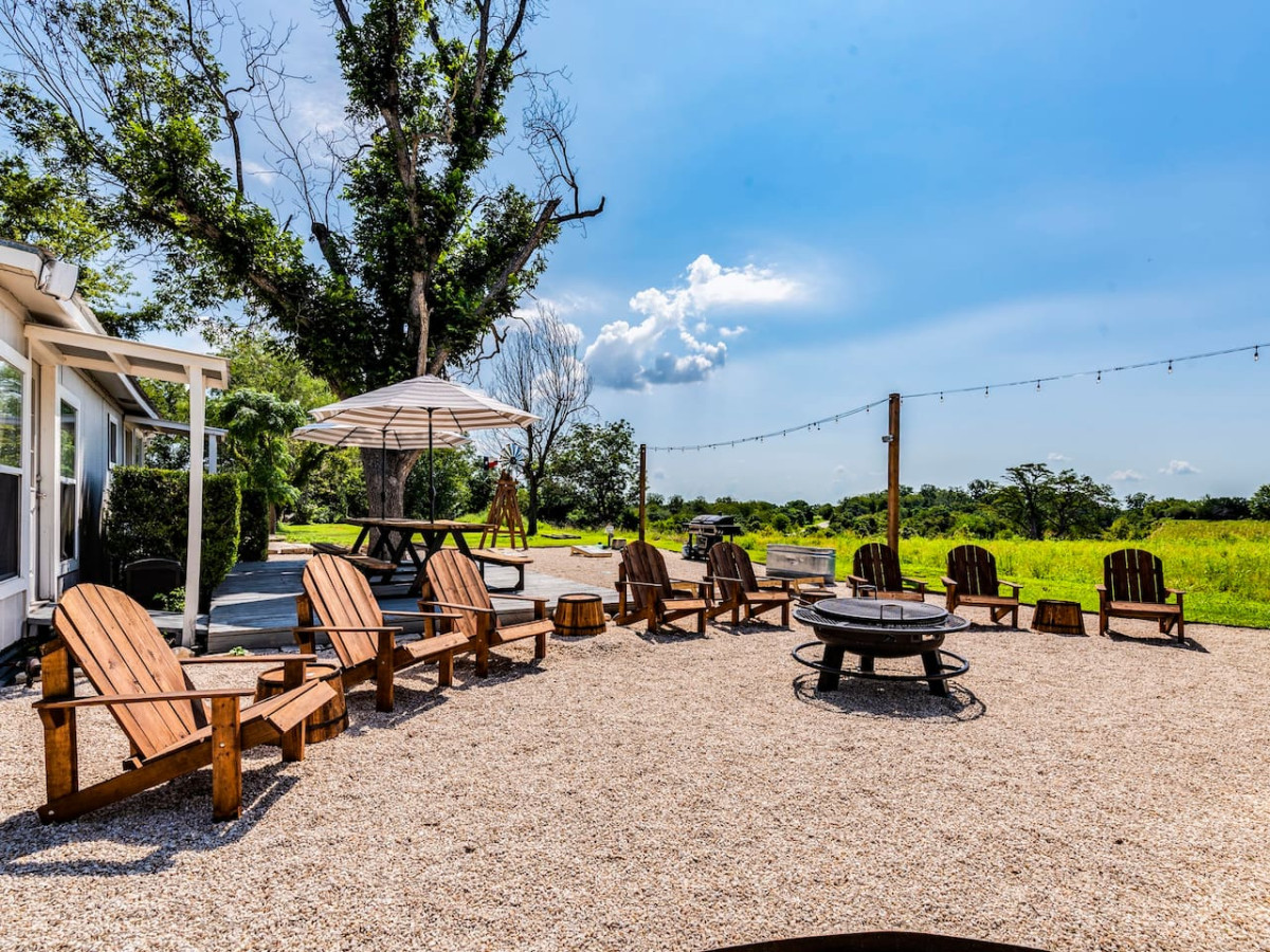 Riverbend Hideaway photo 6